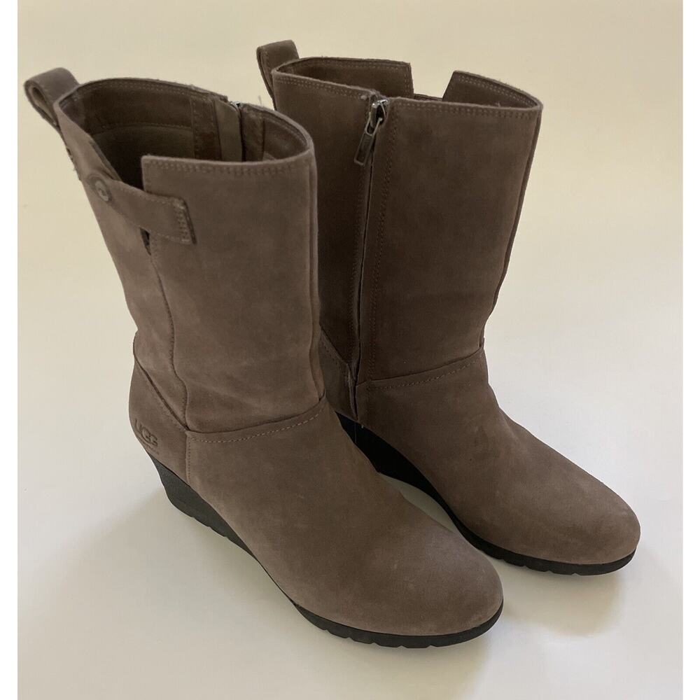 UGG Australia Boots Potrero Women's Size 10 Suede Waterproof Wedge Booties